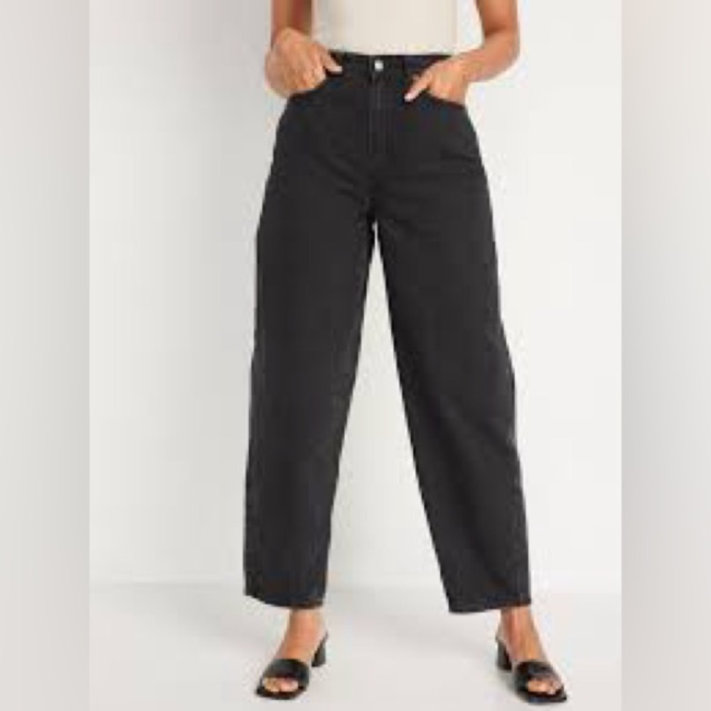 Extra High-Waisted Balloon Ankle Jeans Vintage Black Old Navy 10